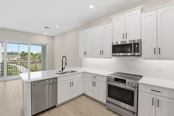 Punta Gorda, FL 33950,1624 COMPASS POINTE CT #203