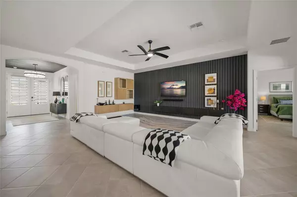 Bradenton, FL 34211,15117 BLUE BAY TER