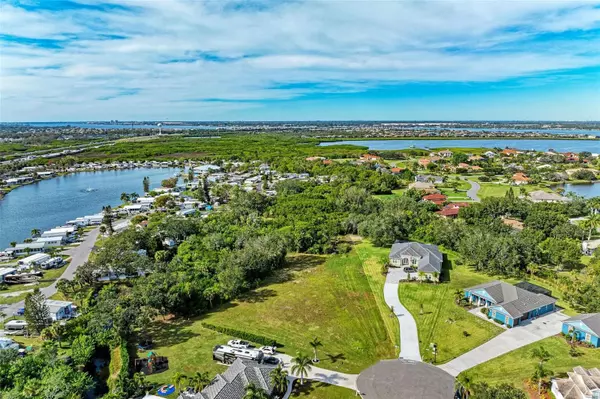 Bradenton, FL 34212,6102 8TH AVENUE DR NE