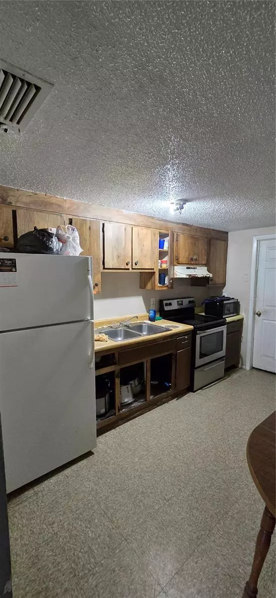 Bradenton, FL 34203,5919 13TH STREET CT E