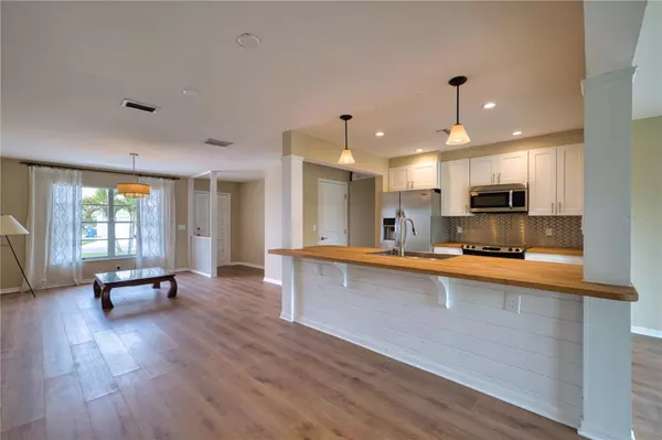 Bradenton, FL 34208,4102 LAKEWOOD AVE