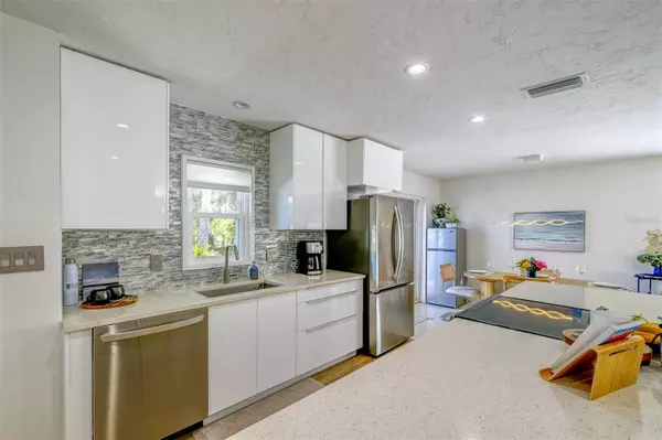 Sarasota, FL 34242,1140 S MOONMIST CT #M5