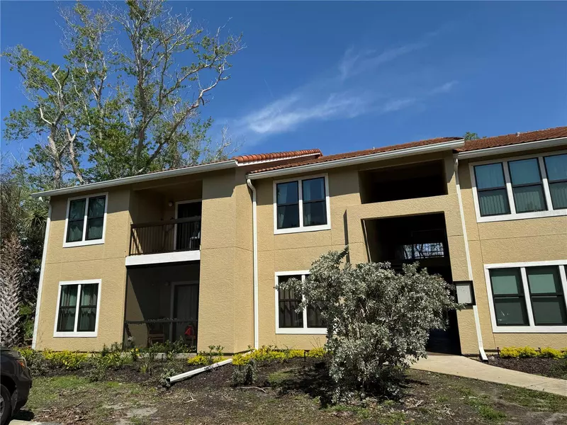 4036 CROCKERS LAKE BLVD #21, Sarasota, FL 34238