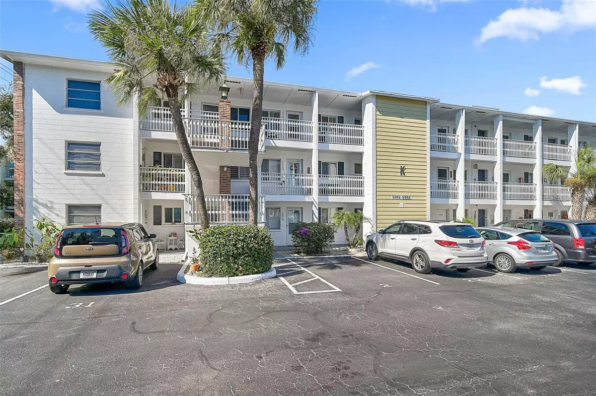 Bradenton, FL 34207,5940 EASY ST #K31