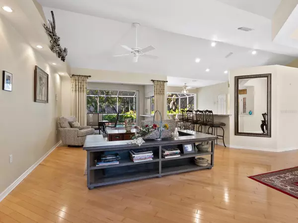 Sarasota, FL 34235,2941 SANDRINGHAM PL