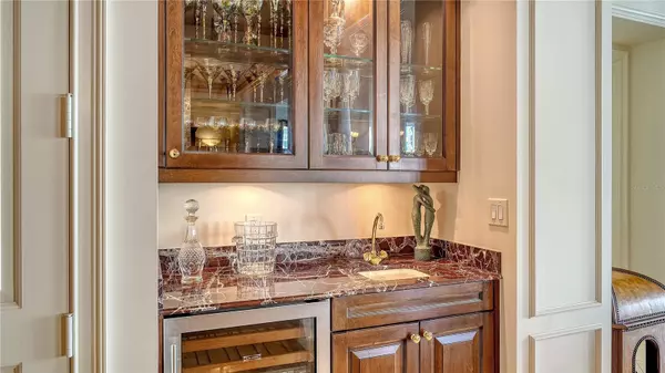 Sarasota, FL 34236,1300 BENJAMIN FRANKLIN DR #505