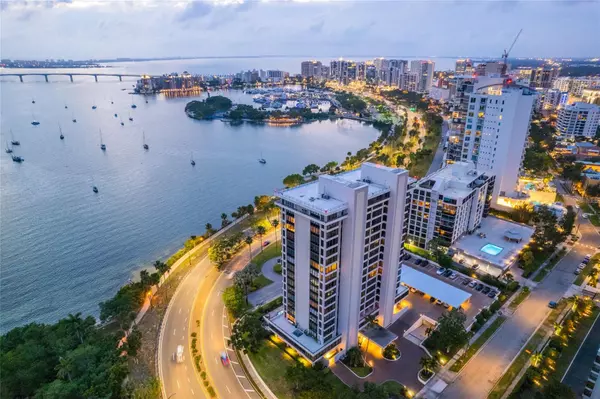 770 S PALM AVE #1704, Sarasota, FL 34236