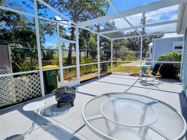 Sarasota, FL 34237,305 OAKWOOD BLVD E