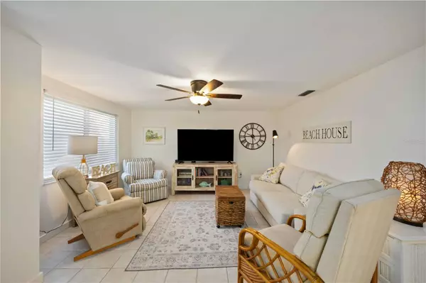 Holmes Beach, FL 34217,2904 AVENUE B #A & B