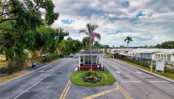 Sarasota, FL 34237,3216 OAKWOOD BLVD S