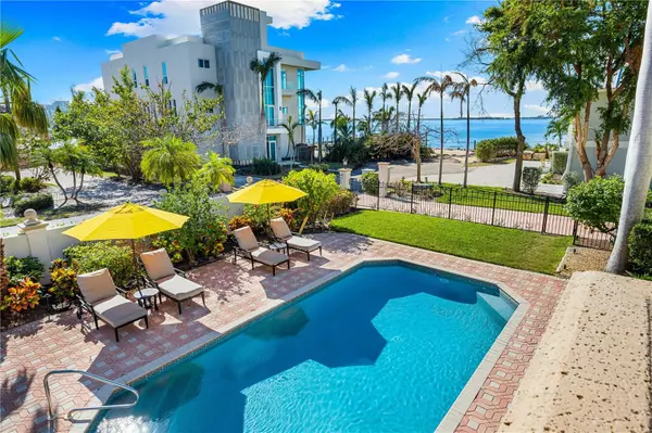 Sarasota, FL 34236,1023 TOCOBAGA LN