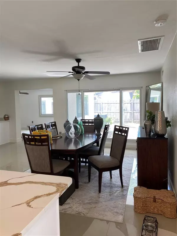 Sarasota, FL 34243,7230 SHEPHERD ST