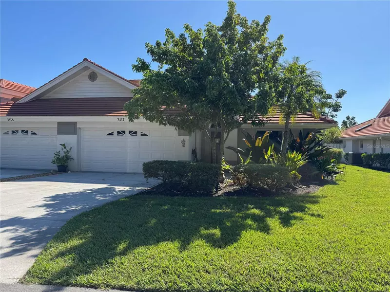 3117 LAKE PARK LN #15, Sarasota, FL 34231