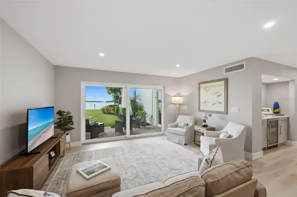 Longboat Key, FL 34228,4234 GULF OF MEXICO DR #H1