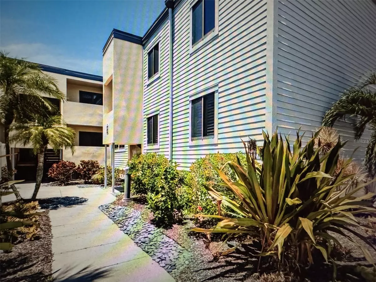 Venice, FL 34285,700 GOLDEN BEACH BLVD #222