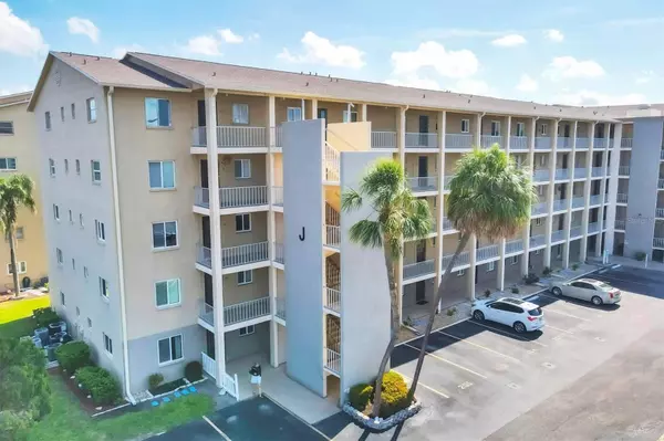 Bradenton, FL 34205,3521 LAKE BAYSHORE DR #J#101