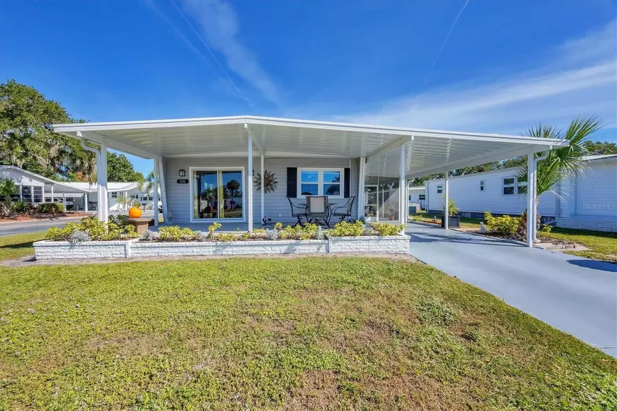 131 OAKWOOD LN, Sarasota, FL 34237