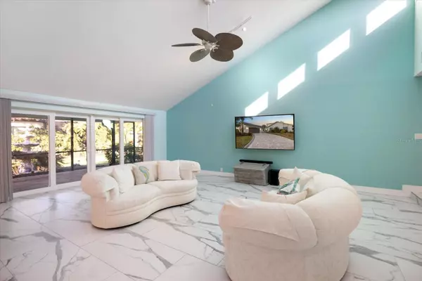 Osprey, FL 34229,238 LOOKOUT POINT DR