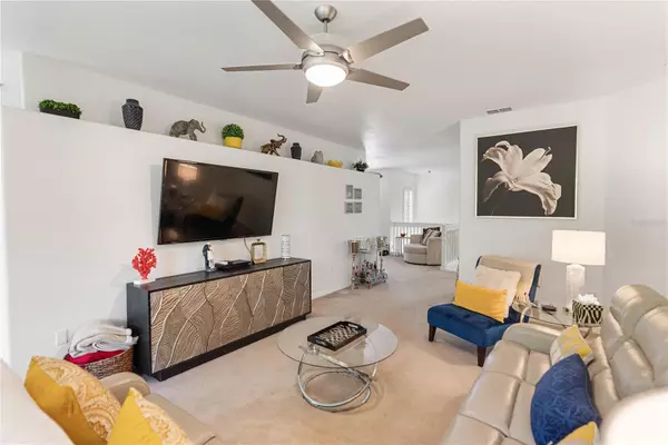 Sarasota, FL 34238,6989 PROSPERITY CIR #2103