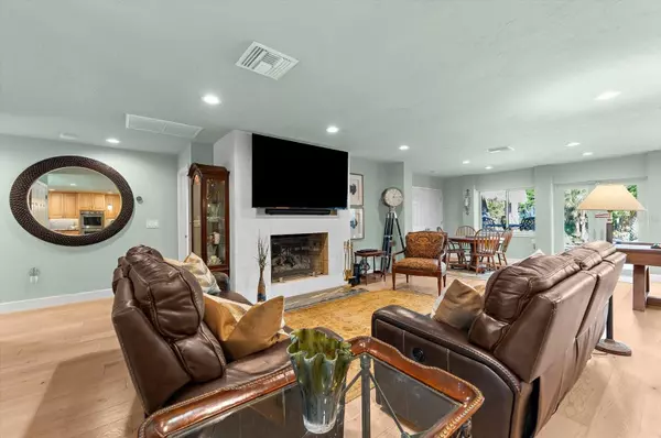 Sarasota, FL 34242,4817 OCEAN BLVD