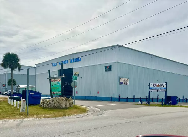 100 CIRCUIT RD #N-110, Nokomis, FL 34275