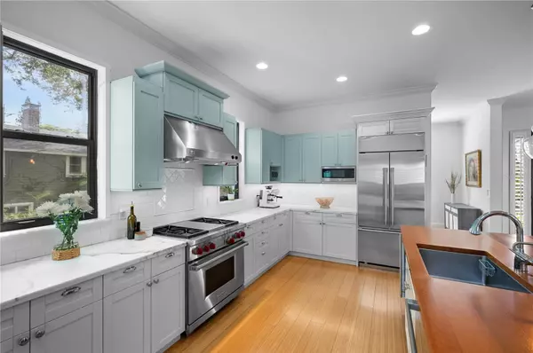 Sarasota, FL 34236,1723 OAK ST