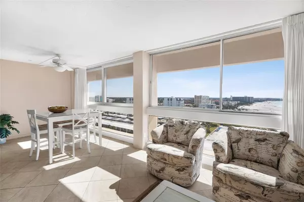 Sarasota, FL 34242,5966 MIDNIGHT PASS RD #G118