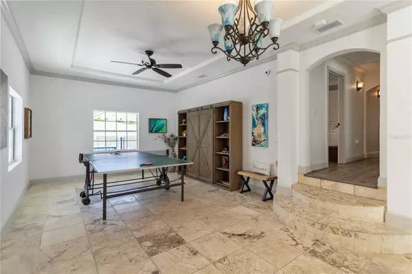 Sarasota, FL 34239,1521 SIESTA DR