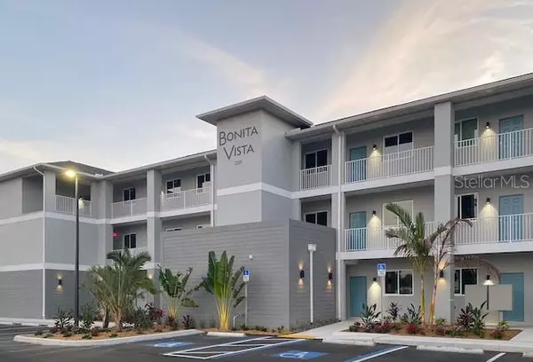 2225 14TH AVE W #204, Palmetto, FL 34221