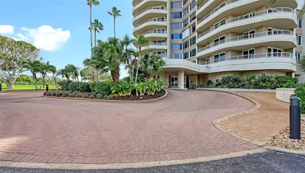Longboat Key, FL 34228,775 LONGBOAT CLUB RD #304