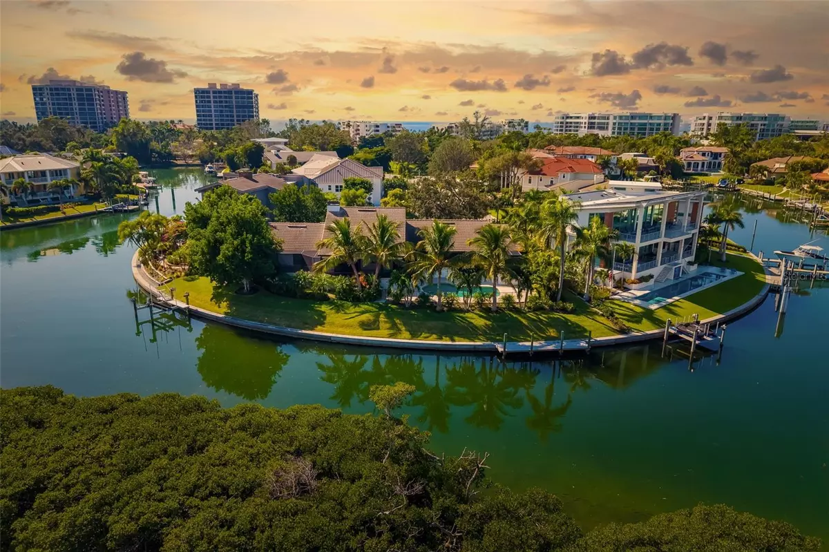 Longboat Key, FL 34228,560 HARBOR COVE CIR