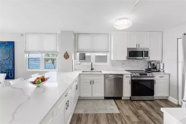 Sarasota, FL 34236,97 SUNSET DR #201