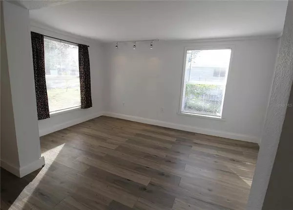 Sarasota, FL 34239,2345 FLOYD ST