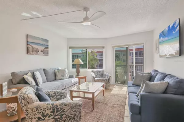 Sarasota, FL 34242,1250 N PORTOFINO DR #303