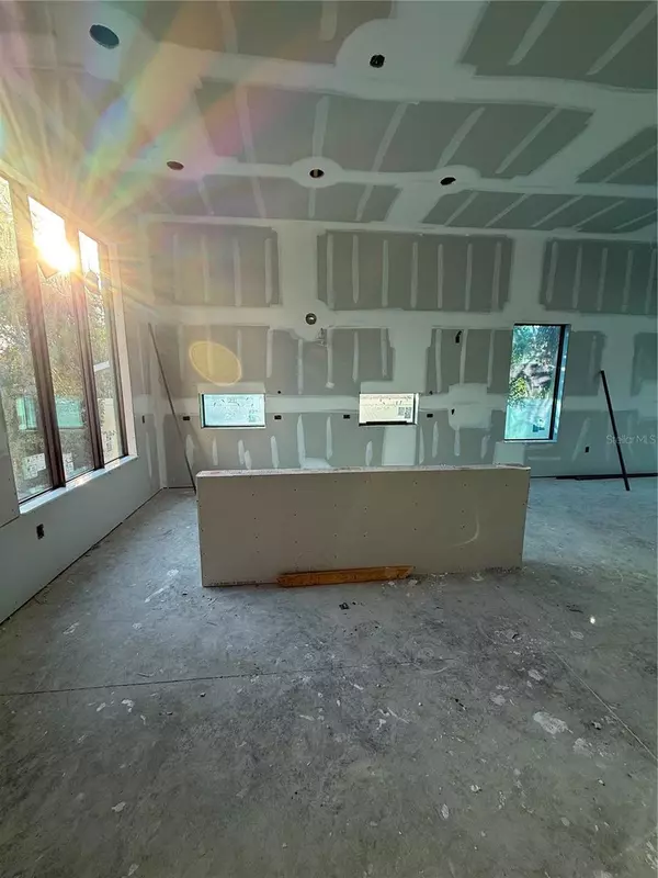 Sarasota, FL 34239,2069 HIBISCUS ST