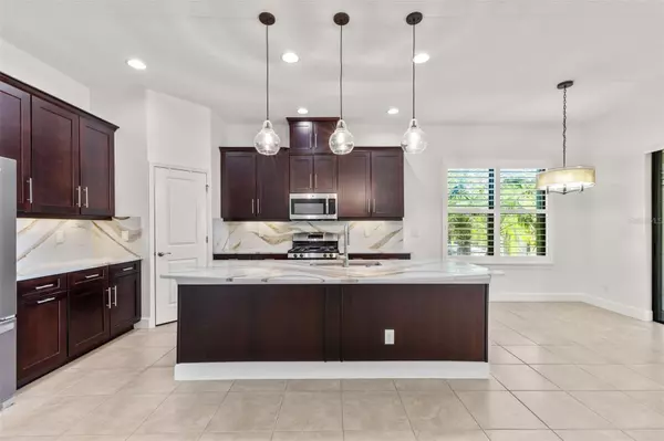 Bradenton, FL 34211,5242 NAPOLI RUN