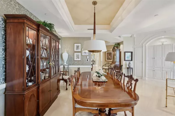 Sarasota, FL 34236,2050 BENJAMIN FRANKLIN DR #B704