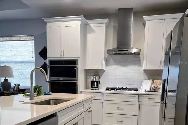 Bradenton, FL 34212,235 OKEEFFE CIR