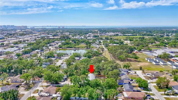 Sarasota, FL 34234,2425 21ST ST #B