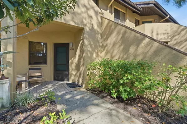 Sarasota, FL 34231,5768 ASHTON LAKE DR #7