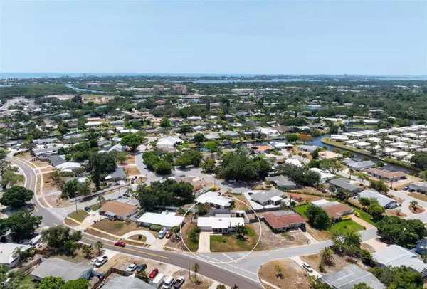 Sarasota, FL 34231,2425 CONSTITUTION BLVD