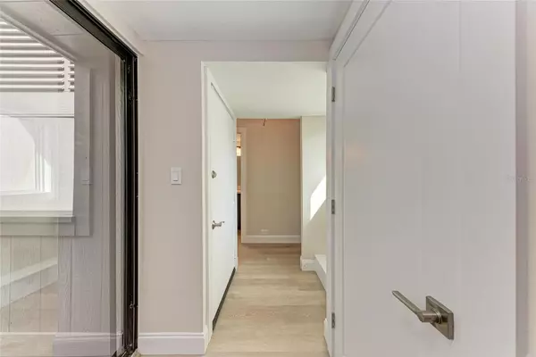 Osprey, FL 34229,362 PINE RUN DR