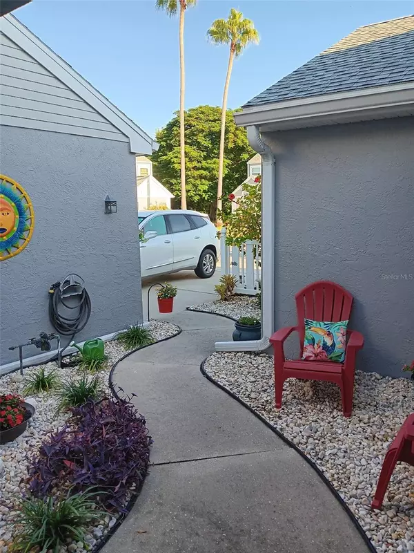 Bradenton, FL 34210,3520 51ST AVE W