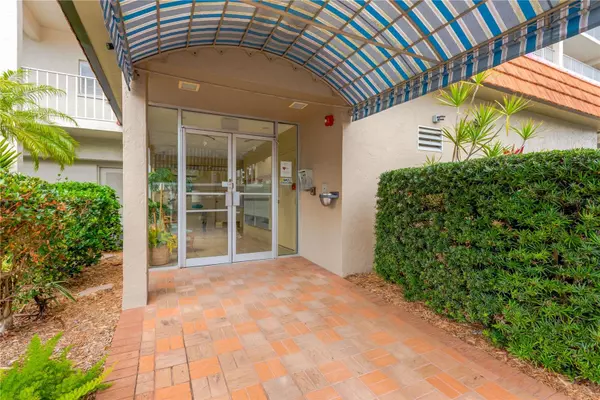 Bradenton, FL 34205,1600 1ST AVE W #102A