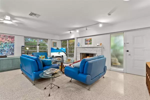 Sarasota, FL 34234,2207 HICKORY AVE