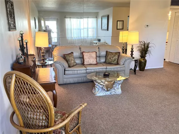 Bradenton, FL 34209,4480 IRONWOOD CIR #308A