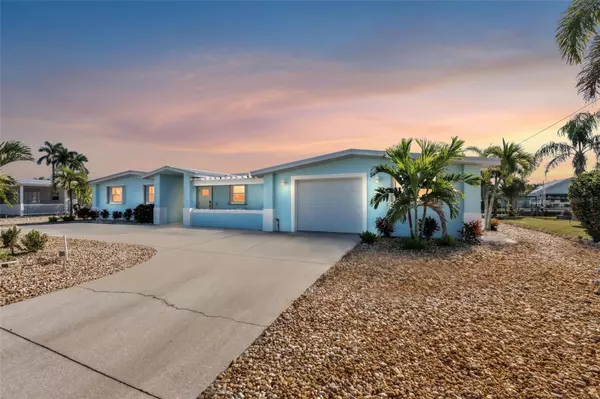 Holmes Beach, FL 34217,513 71ST ST