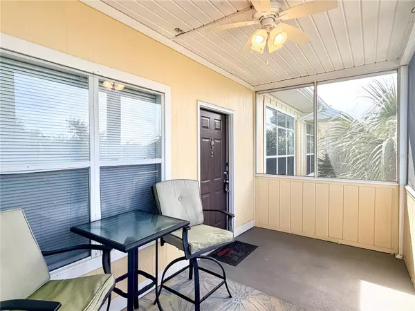 Bradenton, FL 34210,4802 51ST ST W #106