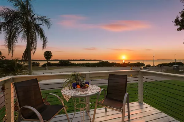 Palmetto, FL 34221,724 44TH STREET CT W