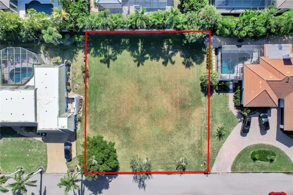 Sarasota, FL 34236,332 BOB WHITE WAY